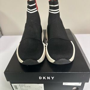 DKNY WOMENS Zip Up Black Shoes 7 Used Read Description